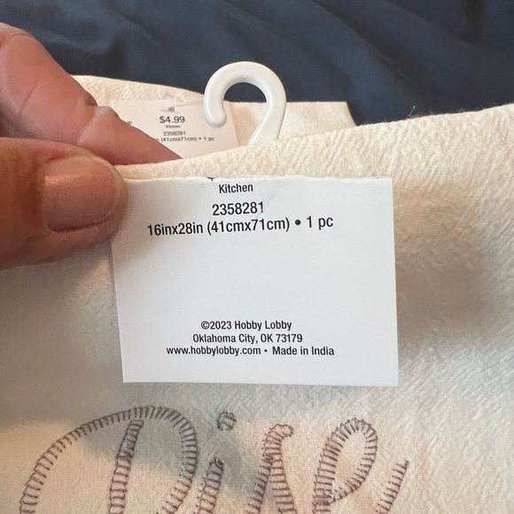 Rise & Shine embroidered white kitchen towels (2) - Picture 5 of 5